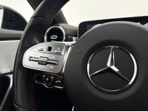 Mercedes-Benz CLA-Klasse 180 AMG | Pano | LED | Trekhaak | Virtual | Camera | Carplay | Cruise