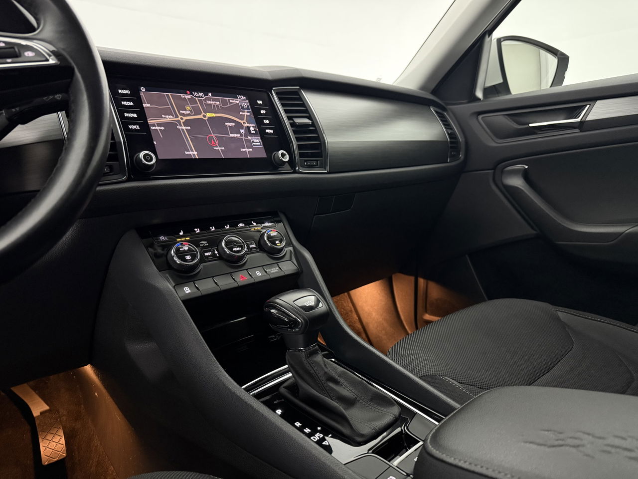 Škoda Kodiaq 1.4 TSI ACT | LED | Carplay | Trekhaak | Navigatie | Parkeersens. | Stoelverwarming | 17"LMV