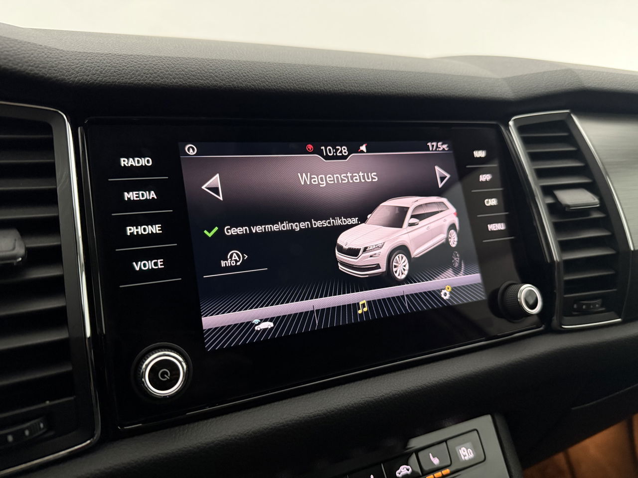 Škoda Kodiaq 1.4 TSI ACT | LED | Carplay | Trekhaak | Navigatie | Parkeersens. | Stoelverwarming | 17"LMV