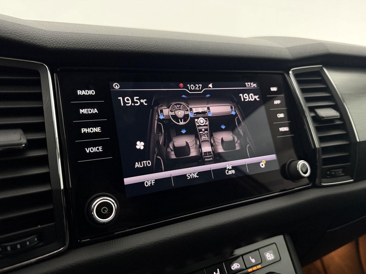 Škoda Kodiaq 1.4 TSI ACT | LED | Carplay | Trekhaak | Navigatie | Parkeersens. | Stoelverwarming | 17"LMV