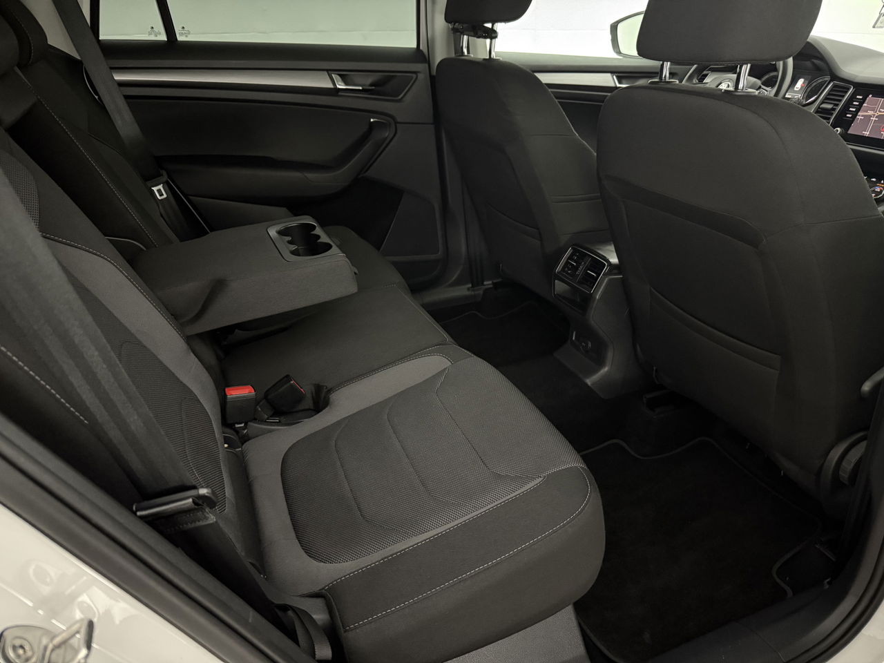 Škoda Kodiaq 1.4 TSI ACT | LED | Carplay | Trekhaak | Navigatie | Parkeersens. | Stoelverwarming | 17"LMV