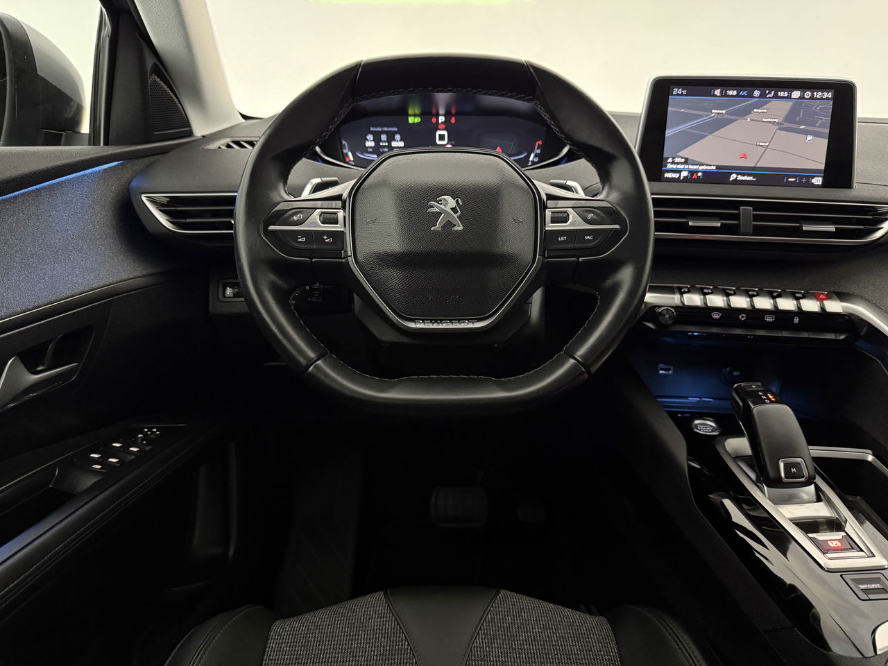 Peugeot 3008 1.2 PureTech | Sfeerver. | 360° | Trekhaak | LED | Virtual Cockpit | Carplay | Cruisecontr.