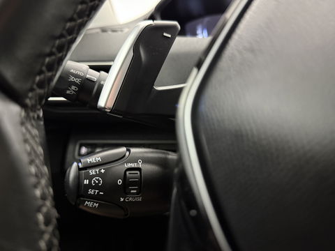 Peugeot 3008 1.2 PureTech | Sfeerverl. | 360° Camera | Virtual | LED | Carplay | Cruise | Trekh. l NAP