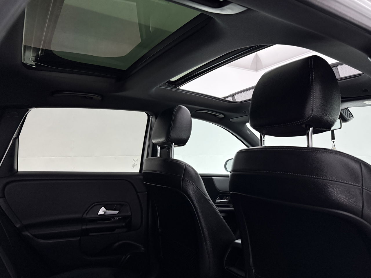 Mercedes-Benz B-Klasse 200 | Pano | Virtual | Camera | Cruise | LED | Stoelverw.