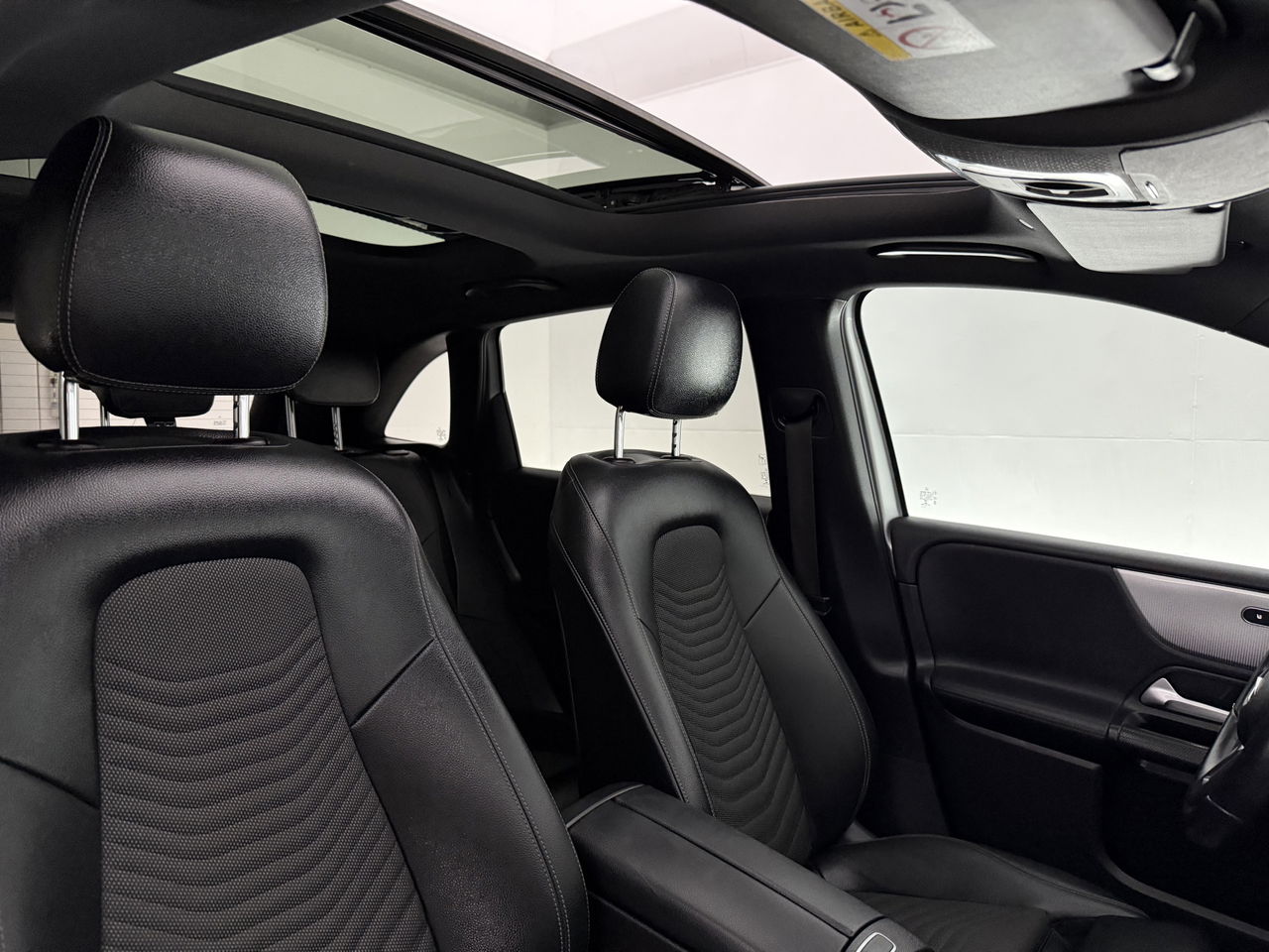 Mercedes-Benz B-Klasse 200 | Pano | Virtual | Camera | Cruise | LED | Stoelverw.