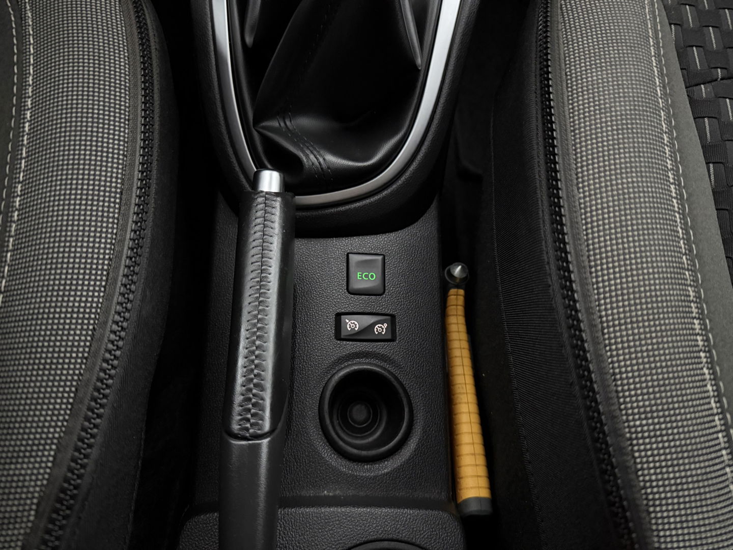Renault Captur 0.9 TCe Intens | LED | Clima | Cruise | Navigatie | Carplay