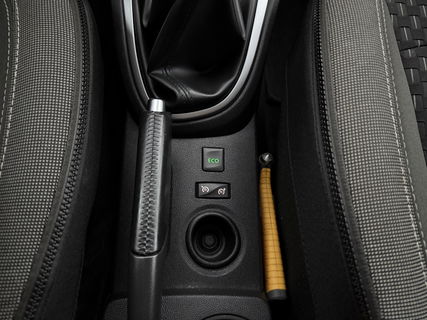 Renault Captur 0.9 TCe Intens | LED | Clima | Cruise | Navigatie | 17''LMV | Orig. NL