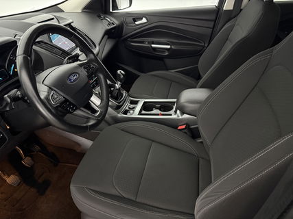 Ford Kuga 1.5 EcoBoost Titanium | LED | Carplay | Clima | Cruise | Navigatie | Parkeersens.