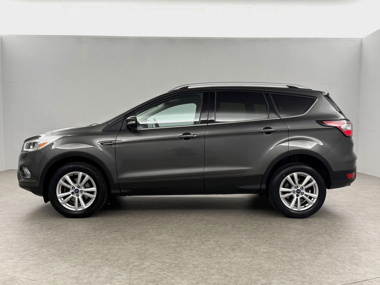 Ford Kuga 1.5 EcoBoost Titanium | LED | Carplay | Clima | Cruise | Navigatie | Parkeersens.