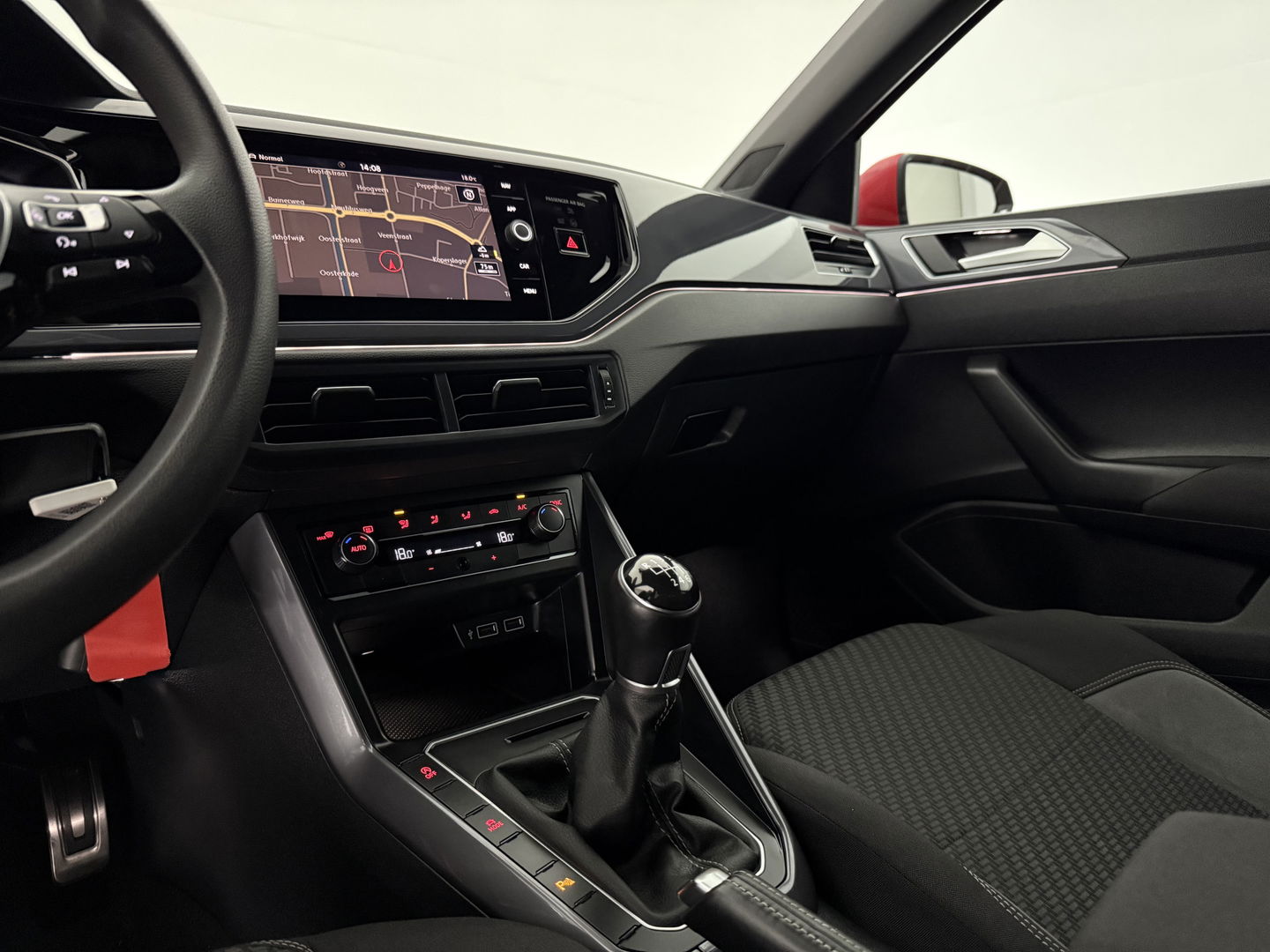 Volkswagen Polo 1.0 TSI 116PK R-line | LED | Virtual | Adaptive Cruise | Carplay | Camera | Parkeersens. | NAP