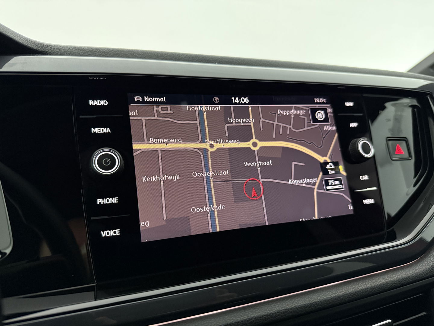 Volkswagen Polo 1.0 TSI 116PK R-line | LED | Virtual | Adaptive Cruise | Carplay | Camera | Parkeersens. | NAP