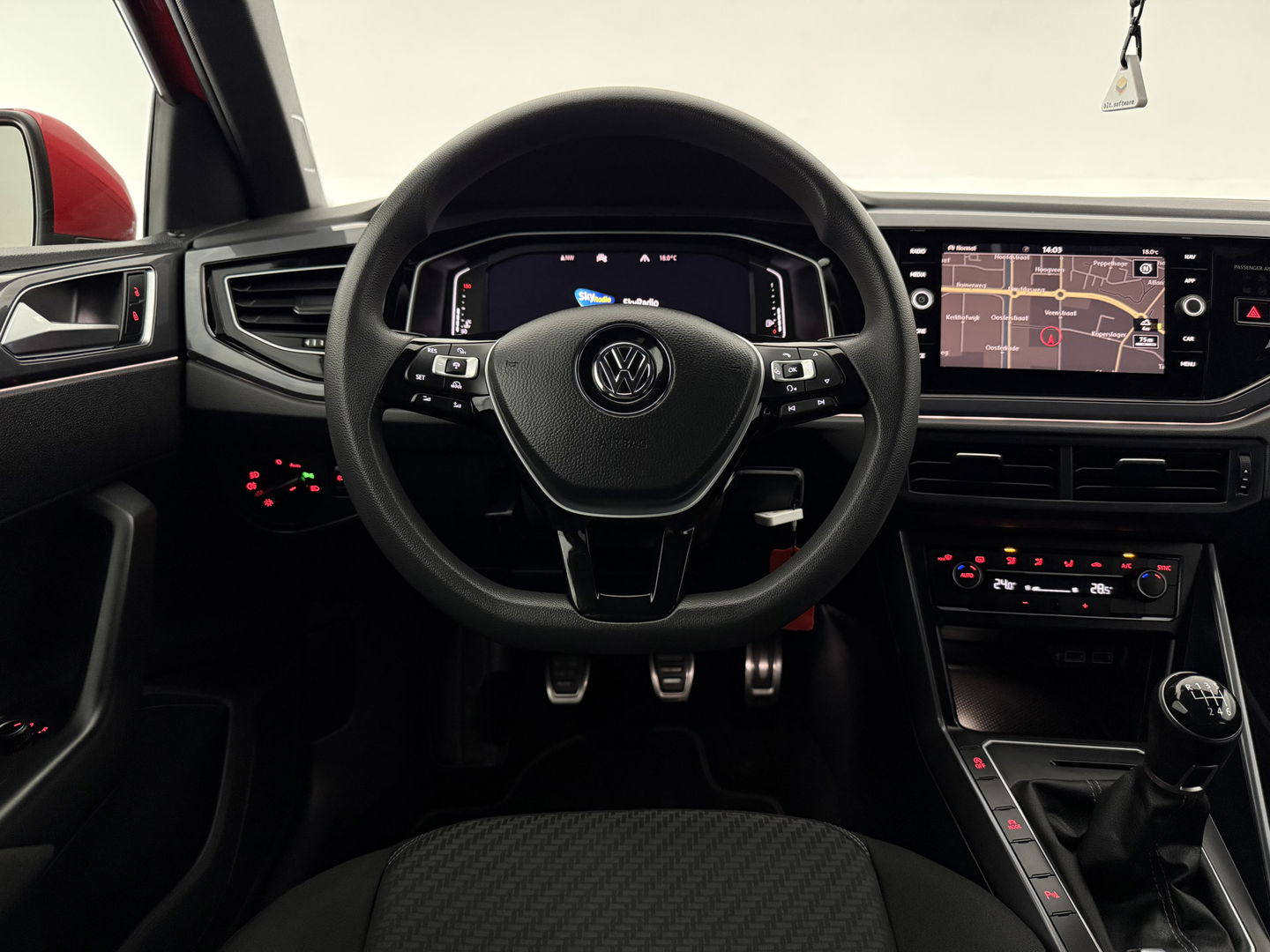 Volkswagen Polo 1.0 TSI 116PK R-line | LED | Virtual | Adaptive Cruise | Carplay | Camera | Parkeersens. | NAP