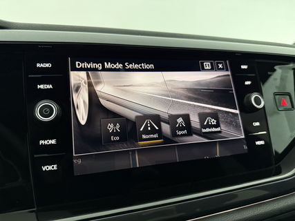 Volkswagen Polo 1.0 TSI 116PK R-line | LED | Virtual Cockpit | Adaptive Cruise | Carplay | Camera | Parkeersens.