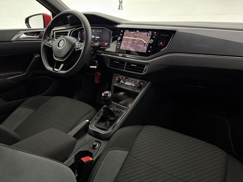 Volkswagen Polo 1.0 TSI 116PK R-line | LED | Virtual | Adaptive Cruise | Carplay | Camera | Parkeersens. | NAP