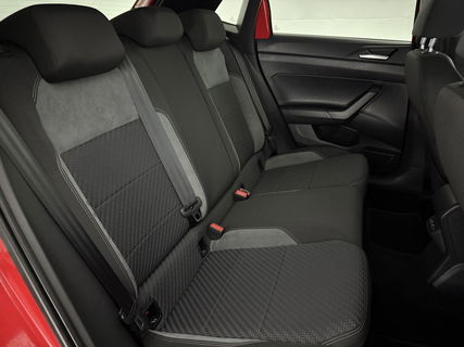 Volkswagen Polo 1.0 TSI 116PK R-line | LED | Virtual Cockpit | Adaptive Cruise | Carplay | Camera | Parkeersens.