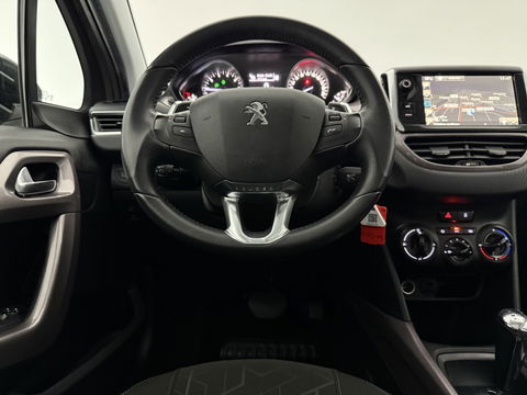 Peugeot 2008 1.2 PureTech | Panoview | LED | Trekh. | Airco | Navigatie | Parkeers. | NAP