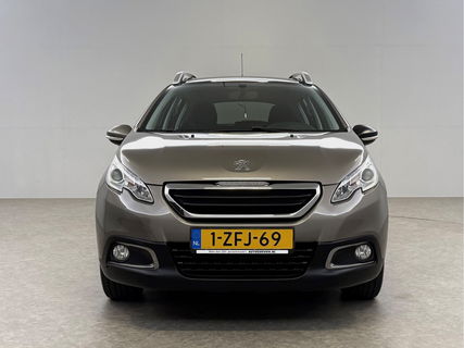 Peugeot 2008 1.2 PureTech | Panoramadak | LED | Trekhaak | Airco | Navigatie | Parkeersensoren | 16"LMV