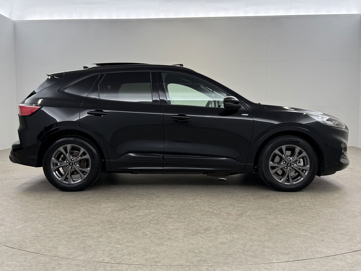 Ford Kuga 2.5 PHEV ST-Line X | Pano | B&O | Virtual | Carplay | Trekh. | Cruise | NAP