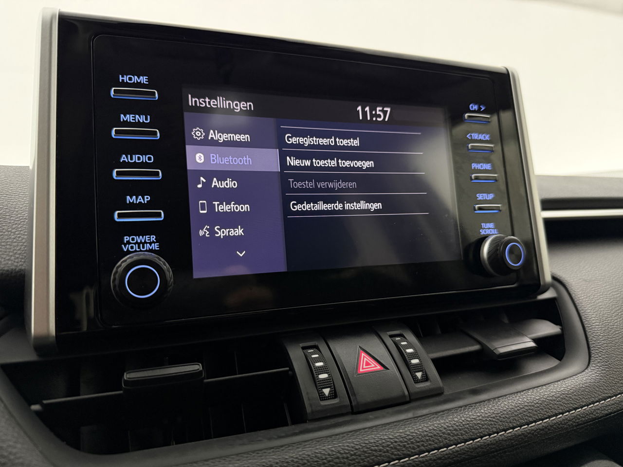 Toyota RAV4 2.5 Hybrid Bi-Tone LED | Carplay | Clima | Cruisecontrol | Parkeersensoren | 17"LMV