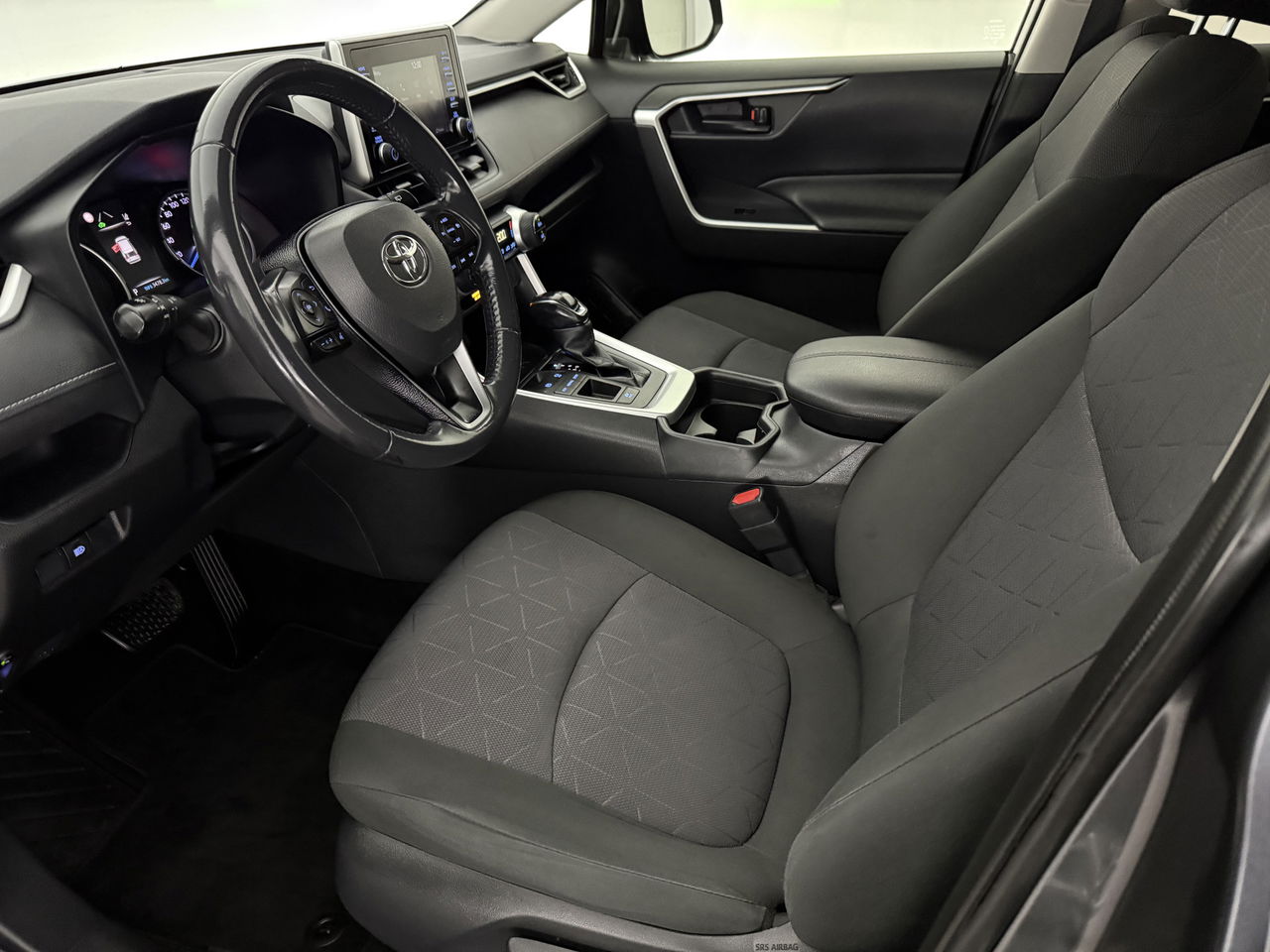Toyota RAV4 2.5 Hybrid Bi-Tone LED | Carplay | Clima | Cruisecontrol | Parkeersensoren | 17"LMV