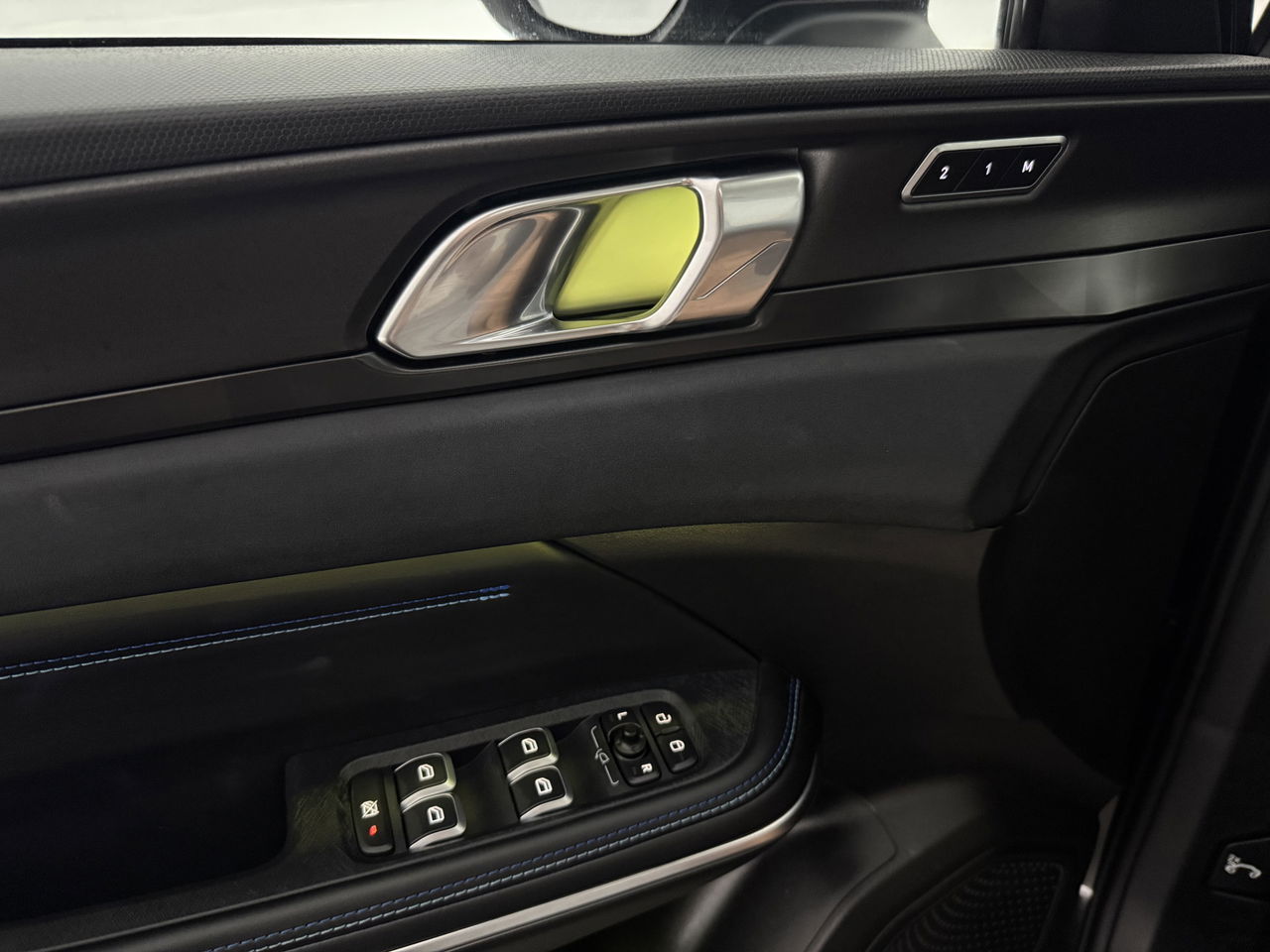 Lynk Co 01 1.5 | 360 Camera | Memory Seat | Panoramadak | Sfeerverl. | Virtual Cockpit | Carplay