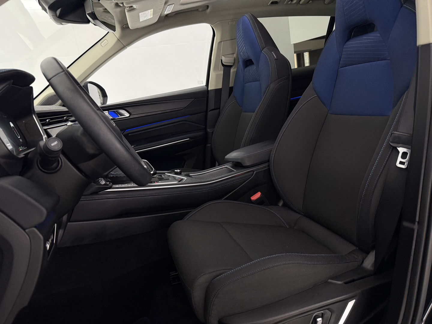 Lynk Co 01 1.5 | 360° | Memory | Pano | Sfeerverl. | Virtual | Carplay