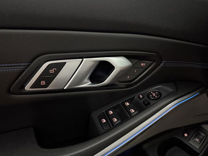 BMW 3-serie 330e xDrive Touring M-Sport 259PK | Pano | H/K | Trekh | Sfeerver. | Virtual | Carplay | LED