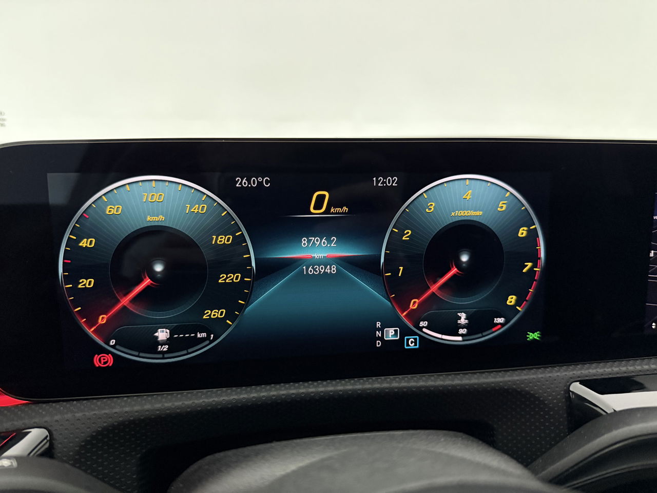 Mercedes-Benz A-Klasse 180 AMG | Pano | Virtual | Sfeerverl. | Carplay | Cruise | LED | Parkeersens.