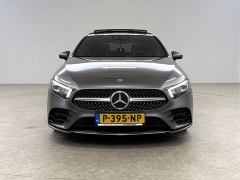 Mercedes-Benz A-Klasse 180 AMG | Pano | Virtual | Sfeerverl. | Carplay | Cruise | LED | Parkeersens. l Stoelverw.