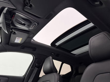 Volvo XC40 1.5 T5 Recharge Inscription | Pano | Virtual | Camera | Carplay | Leder | Cruise | LED