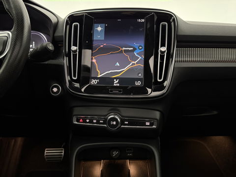 Volvo XC40 1.5 T5 Recharge Inscription 262PK | Pano | Virtual | Camera | Carplay | Leder | Cruise | LED