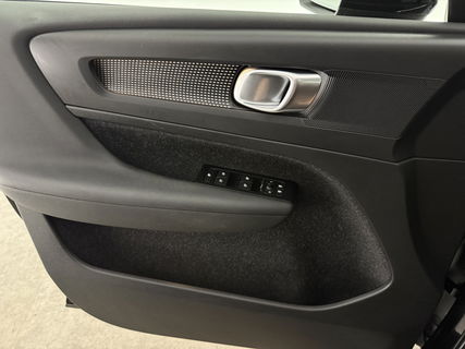 Volvo XC40 1.5 T5 Recharge Inscription | Pano | Virtual | Camera | Carplay | Leder | Cruise | LED