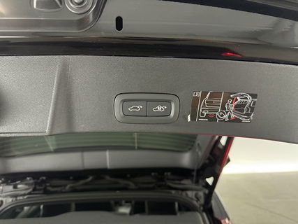 Volvo XC40 1.5 T5 Recharge Inscription | Pano | Virtual | Camera | Carplay | Leder | Cruise | LED