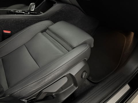 Volvo XC40 1.5 T5 Recharge Inscription 262PK | Pano | Virtual | Camera | Carplay | Leder | Cruise | LED