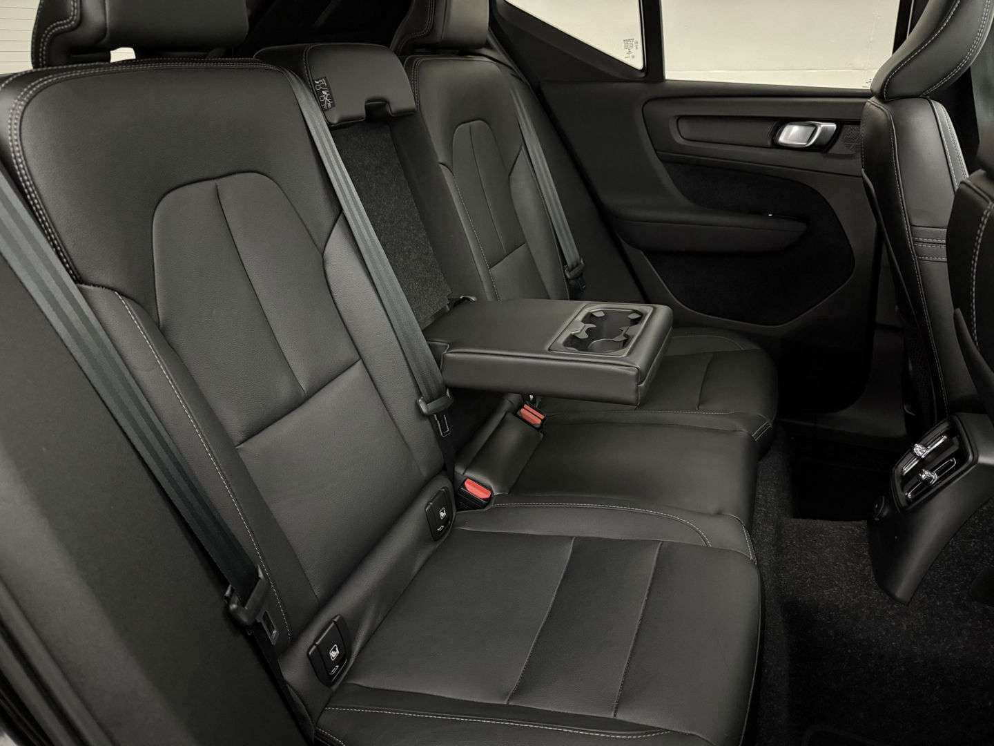Volvo XC40 1.5 T5 Recharge Inscription 262PK | Pano | Virtual | Camera | Carplay | Leder | Cruise | LED