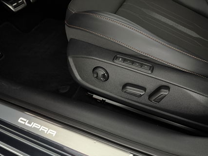 CUPRA Leon Sportstourer 1.4 e-Hybrid VZ Performance | 245PK | Pano | Virtual | Sfeerverl. | Memory | LED | Cruise
