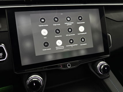 Lynk Co 01 1.5 | Pano | Virtual | 360° | Sfeerver. | Memory | LED | Carplay