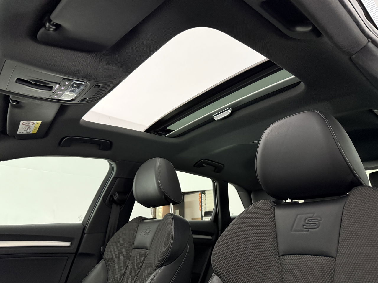 Audi A3 40 e-tron 225PK S-line | Pano | Virtual | LED | Carplay | Adaptive Cruise | NAP