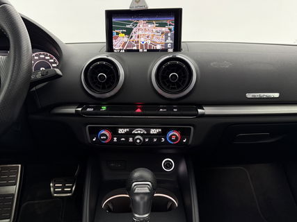 Audi A3 40 e-tron 225PK S-line | Pano | Virtual | LED | Carplay | Adaptive Cruise | NAP