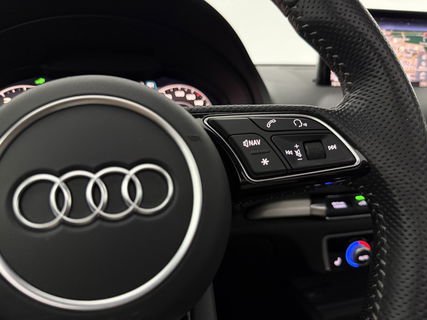 Audi A3 40 e-tron 225PK S-line | Pano | Virtual | LED | Carplay | Adaptive Cruise | NAP