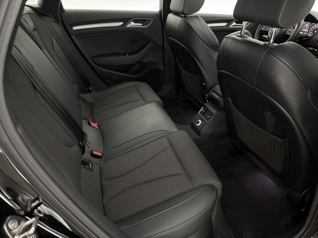 Audi A3 40 e-tron 225PK S-line | Pano | Virtual | LED | Carplay | Adaptive Cruise | NAP