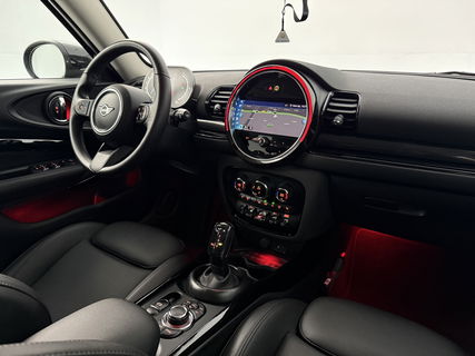 MINI Clubman 1.5 Cooper Classic | Sfeerverl | Virtual | Camera | LED | Carplay | Leder | NAP