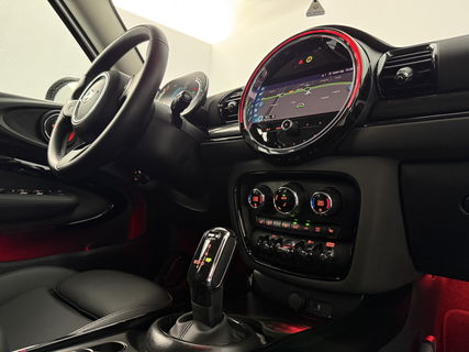 MINI Clubman 1.5 Cooper Classic | Sfeerverl | Virtual | Camera | LED | Carplay | Leder | NAP