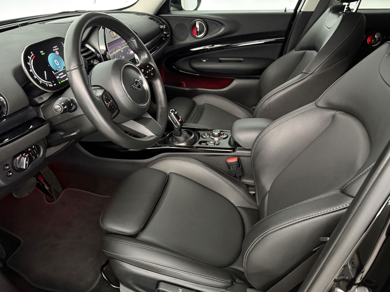 MINI Clubman 1.5 Cooper Classic | Sfeerverl | Virtual | Camera | LED | Carplay | Leder | NAP