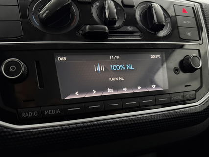 Volkswagen up! 1.0 | LED | Airco | Bluetooth | Orig. NL | DAB+