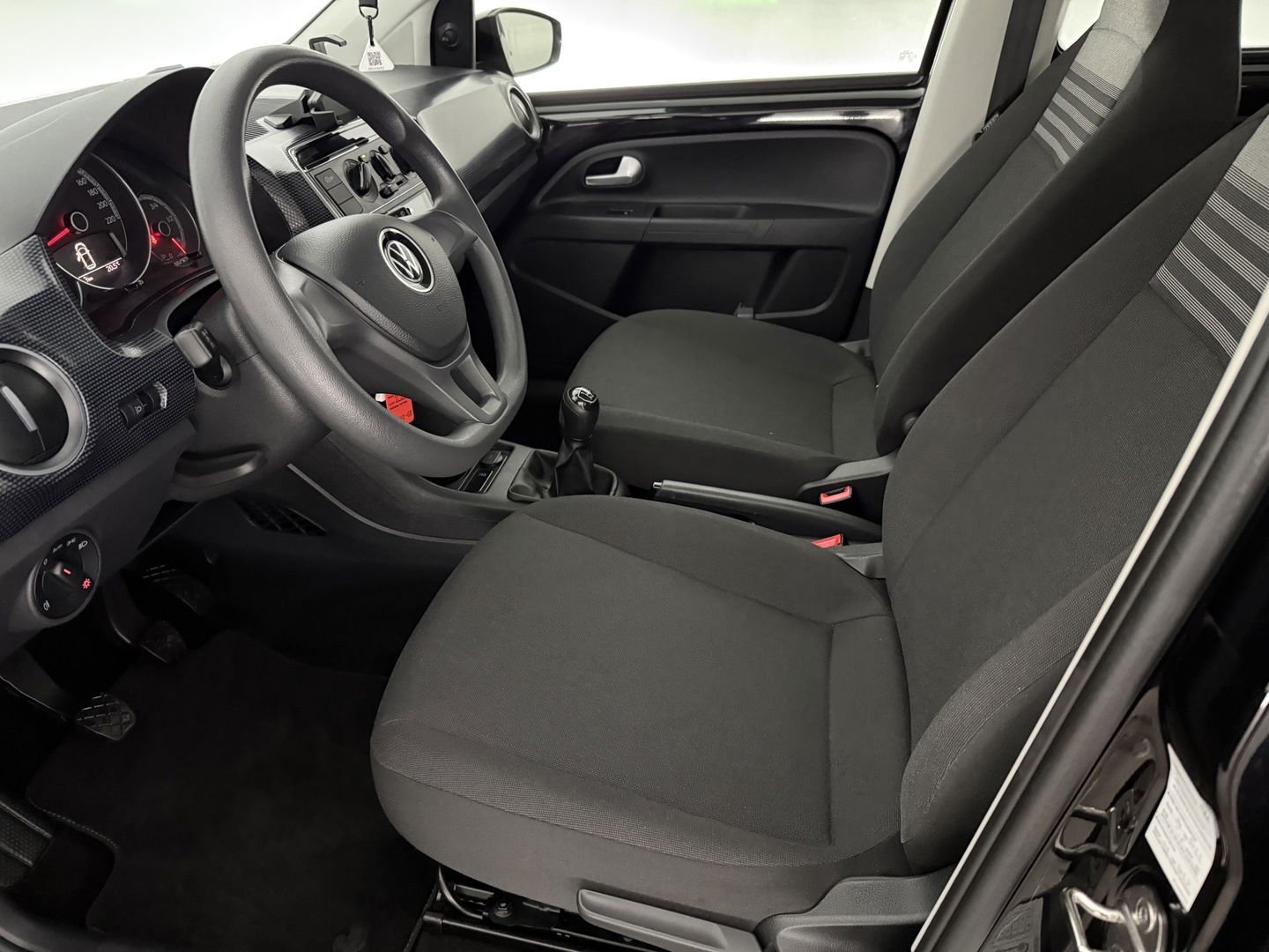 Volkswagen up! 1.0 | LED | Airco | Bluetooth | Orig. NL | DAB+