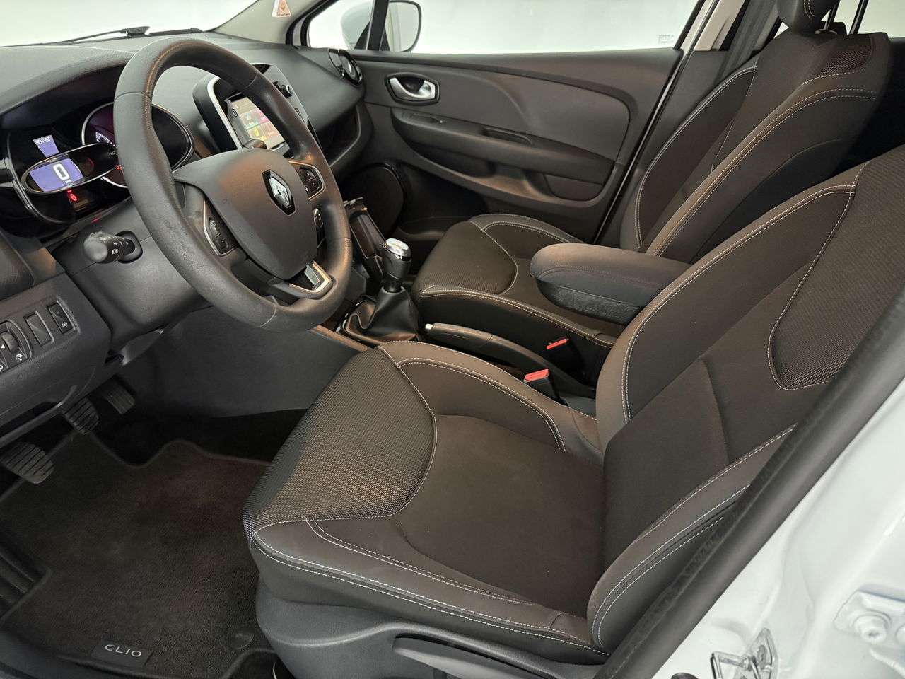 Renault Clio 0.9 TCe Zen Estate | LED | Cruise | Navigatie | Parkeersens. | NAP