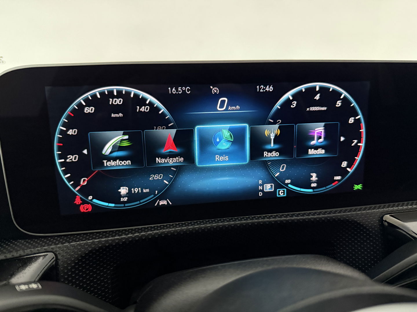 Mercedes-Benz A-Klasse 180 AMG | Pano | Virtual | Camera | LED | Navigatie | Stoelverw. | NAP