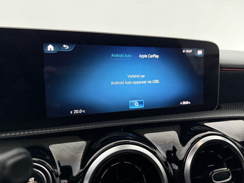 Mercedes-Benz A-Klasse 180 AMG | Pano | Virtual | Camera | LED | Navigatie | Stoelverw. | NAP