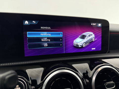 Mercedes-Benz A-Klasse 180 AMG | Pano | Virtual | Camera | LED | Navigatie | Stoelverw. | NAP